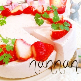 ミキサーで♡いちごのヨーグルトケーキ♡