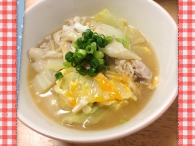 生姜スープが絶品！白菜豚肉えのき玉子♫の写真
