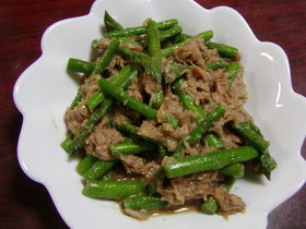 アスパラとシーチキンのゴマ和え