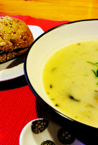 ブロッコリーとカリフラワーのスープ