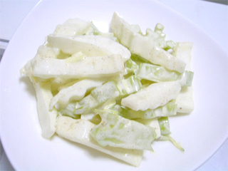 野菜の芯サラダの画像