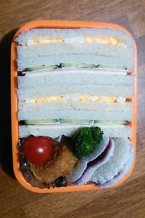 サンドイッチお弁当の画像