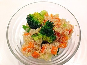 マクロビ キヌアの季節の野菜サラダの画像