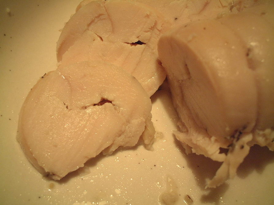 圧力鍋で蒸しました。鶏ハムの画像