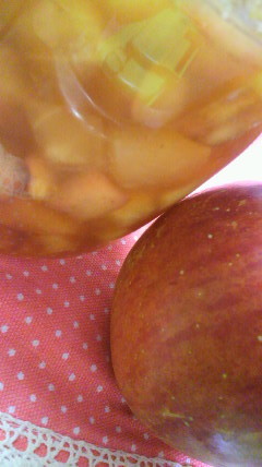ガチゴチ蜂蜜でリンゴのジャム♪の画像