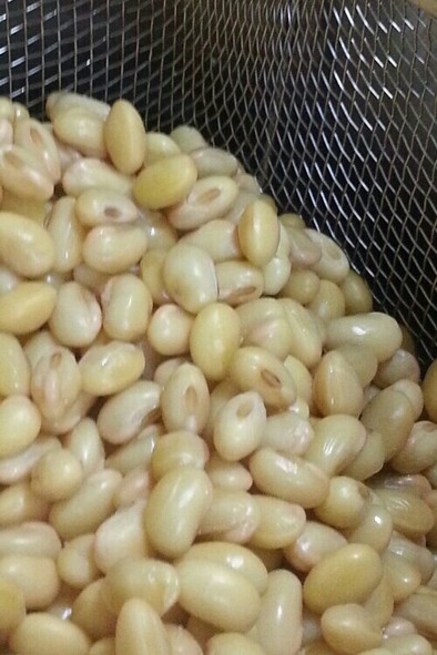 [覚書] 圧力鍋で蒸し大豆の写真