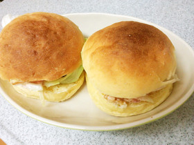 くるみと玉ねぎでささっとツナサンド☆