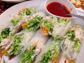 野菜たっぷり!むね肉でヘルシー生春巻き♪