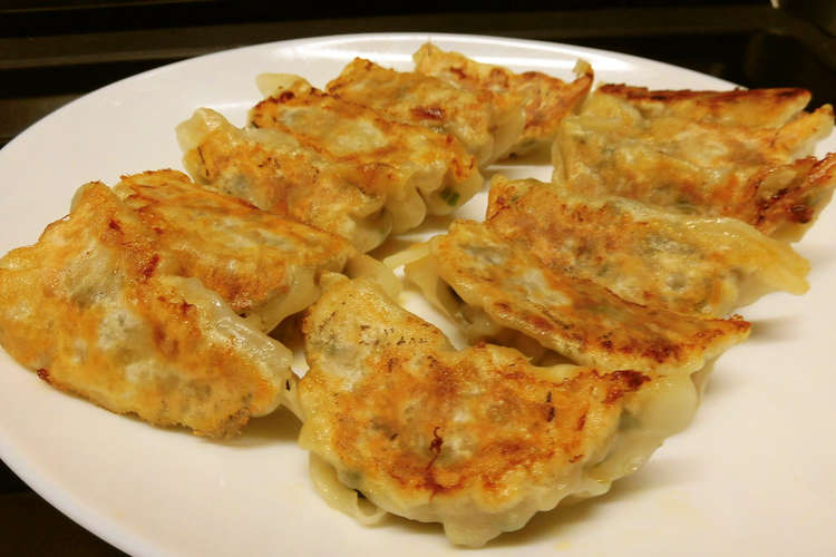 ニラにんにくたっぷり餃子 レシピ 作り方 By お魚キッチン クックパッド 簡単おいしいみんなのレシピが353万品