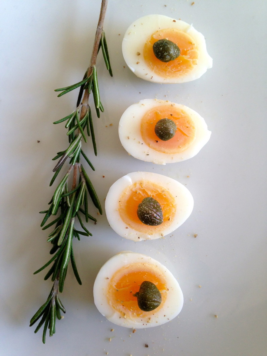 うずらの塩糀卵とケイパーのおつまみの画像
