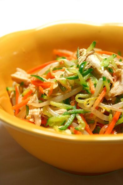 懐かしの給食の味☆野菜とささみの和え物♪の写真