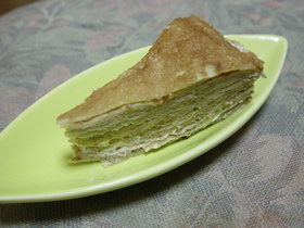 青汁入ホットケーキミックスでミルクレープ