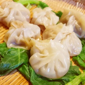 食べ過ぎ注意!餃子の皮で作る小籠包*