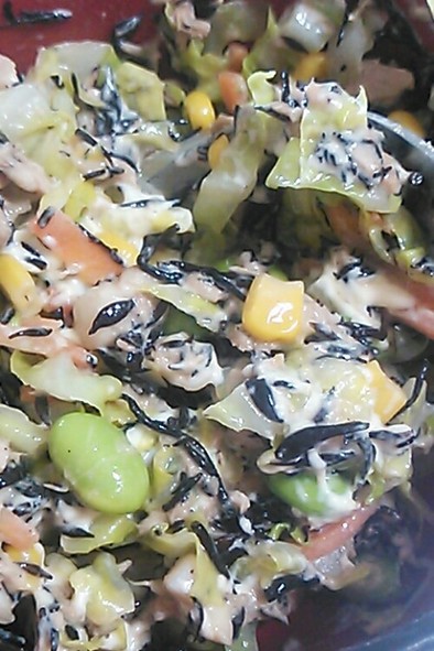 給食人気レシピ☆ツナとひじきの栄養サラダの写真