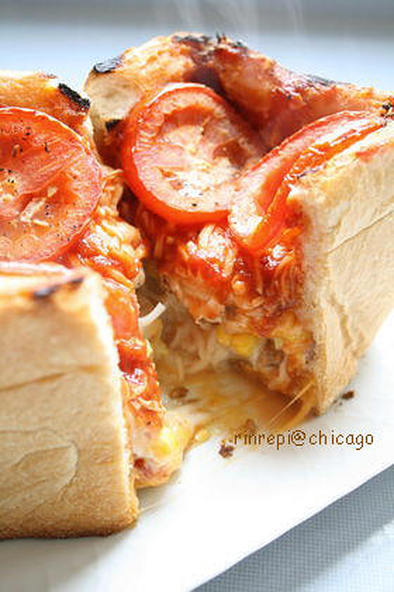 食パンでシカゴピザの写真