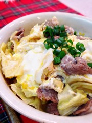 ボリュームup春きゃべつ牛丼。の写真