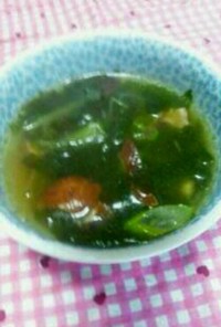 干椎茸入の中華ワカメスープ