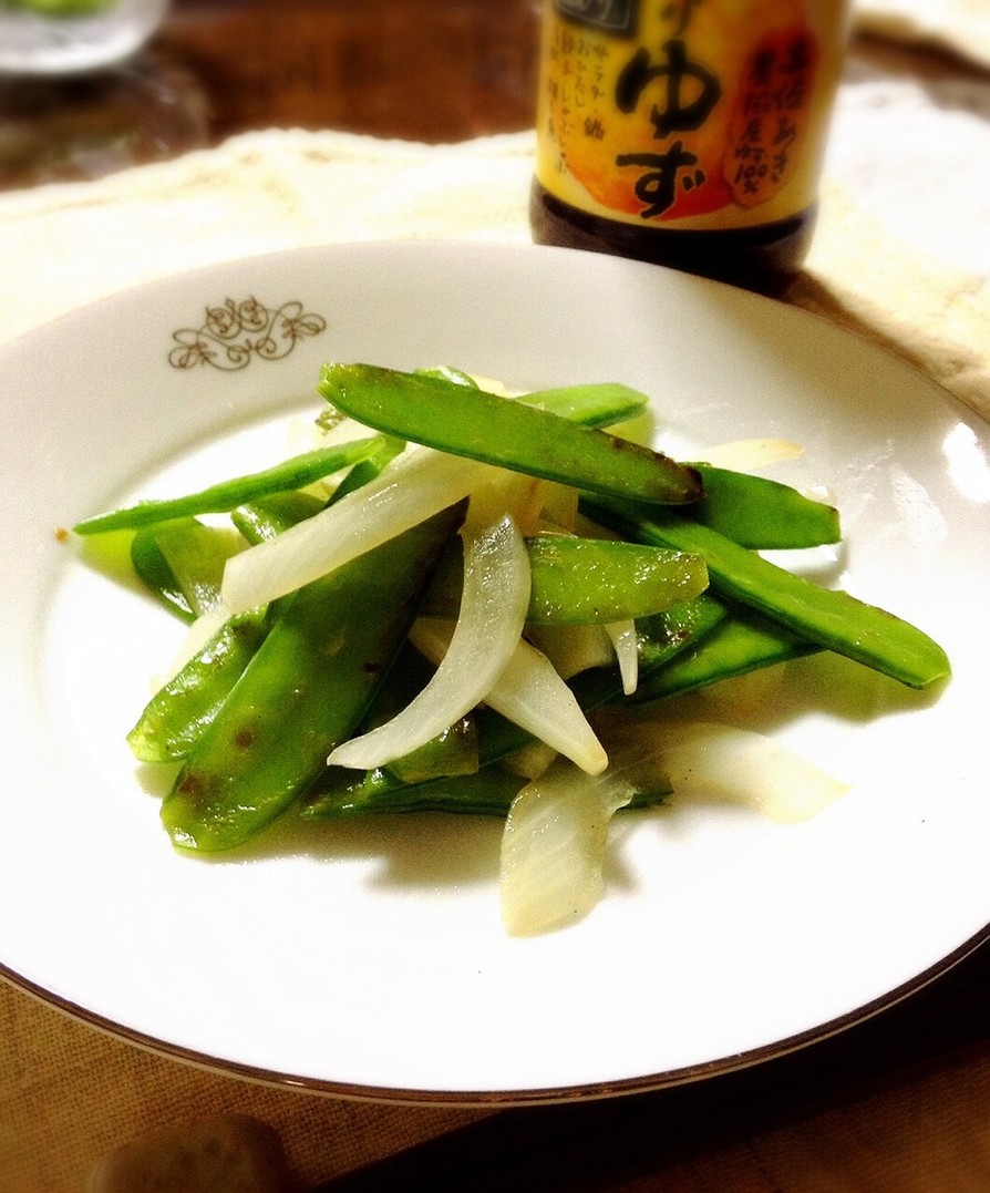 春の味✳︎新玉葱と絹さや炒めサラダ☆の画像