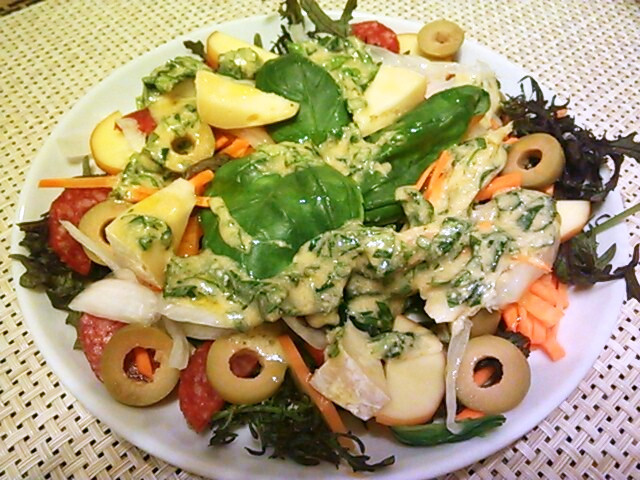 野菜サラダ♪バジルマヨネーズドレッシングの画像