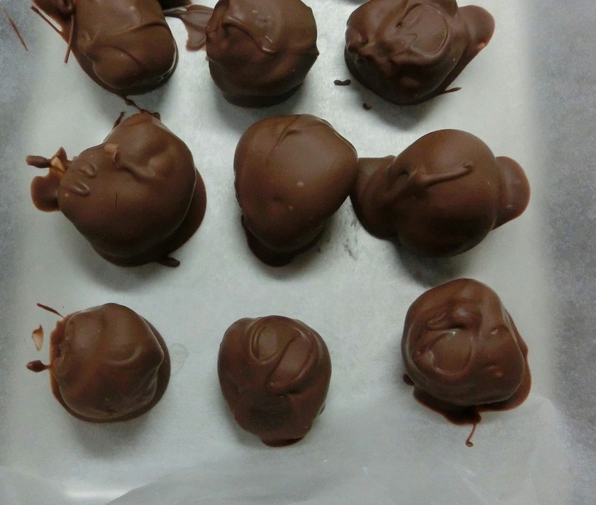 チョコレートでコーティングされたキャラメルのレシピ