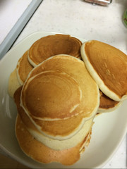 卵無し材料4つのヨーグルトのパンケーキの写真