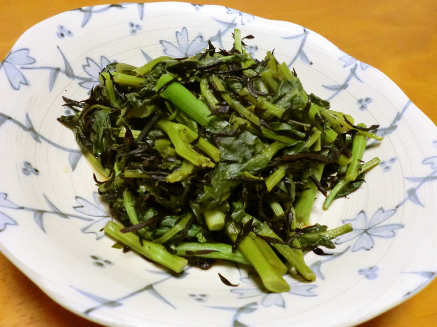 青菜とひじきの炒め煮の画像