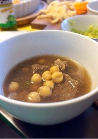 メキシコ料理 ひよこ豆のコンソメスープ