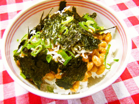 朝食や1人ランチに♪即席!超簡単な納豆丼