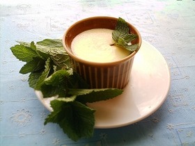 シンプルが一番!なめらかとろとろプリン