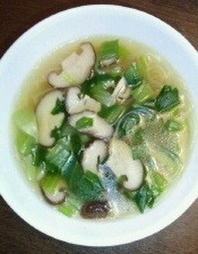 青梗菜の春雨スープの写真