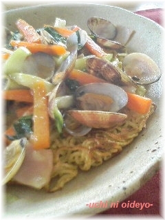 あさりと青梗菜♪ごま油風味かた焼きそば