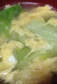 ウェイパァーでふわふわ卵のレタススープ