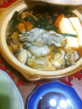 チゲ風♪簡単牡蠣のキムチ鍋