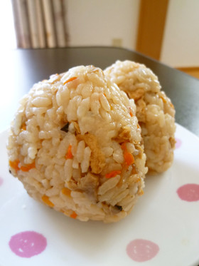 簡単☆炊き込みご飯(鶏五目ご飯)