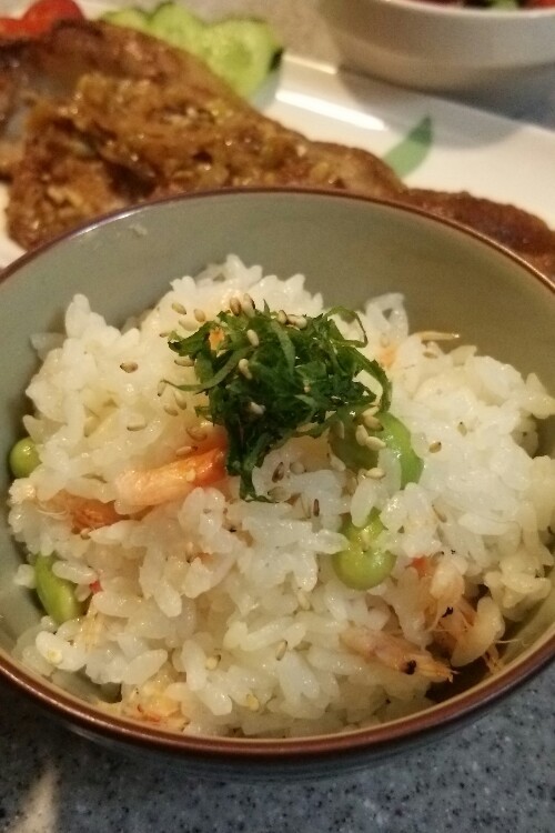 遠足のお弁当にも☆桜えびと枝豆の混ぜご飯の画像