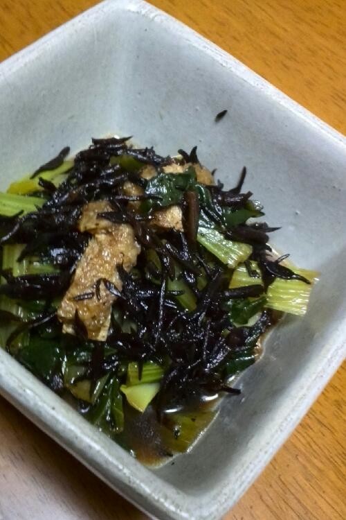 ひじきと小松菜の炒め煮の画像