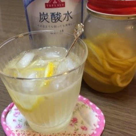 ビタミンたっぷりハチミツレモンジュース☆