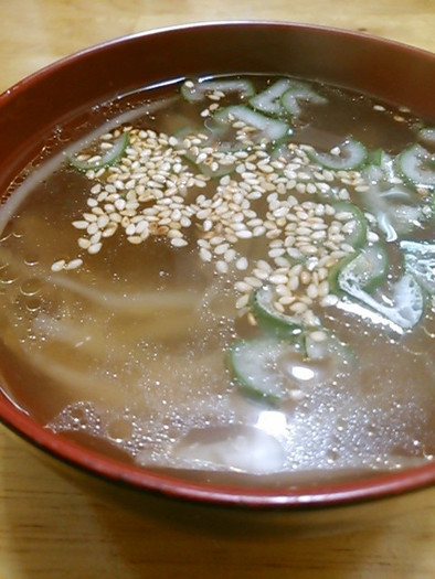 もやしのしょうが入り中華スープの写真