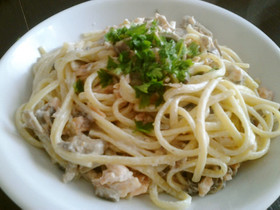 簡単早いスモークサーモンのクリームパスタ