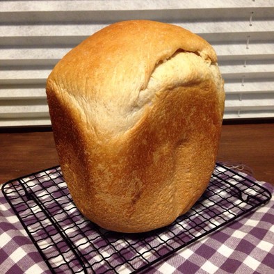ホームベーカリーおまかせ☆シンプル食パンの写真