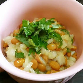 簡単☆玉ねぎと大葉の納豆あえ♪