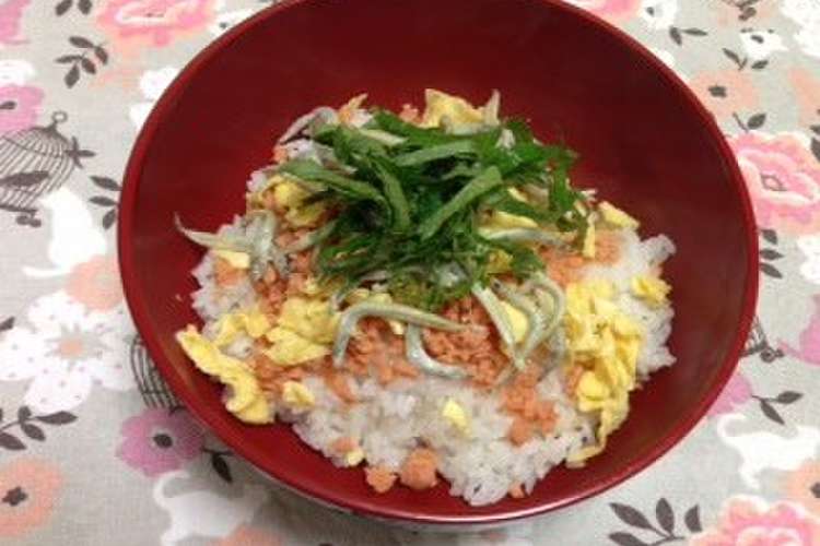 シャケフレークのおしゃれ丼 レシピ 作り方 By まゆみa クックパッド 簡単おいしいみんなのレシピが377万品