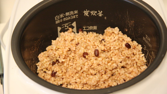 炊飯器で 酵素玄米 発酵玄米 寝かせ玄米 レシピ 作り方 By ここちゃちゃこ クックパッド 簡単おいしいみんなのレシピが356万品