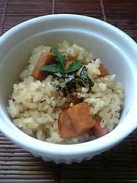 炊飯器にお任せの『中華風炊き込み御飯』