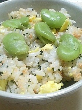 鮭・ワカメ・そら豆のもろみ酢混ぜご飯