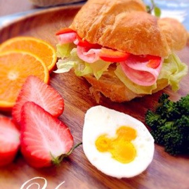 レンジで簡単 ミッキーゆでたまご風 レシピ 作り方 By ゃぁゃ クックパッド 簡単おいしいみんなのレシピが349万品