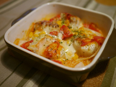 お餅inトマトソースで鱈のチーズ焼きの写真