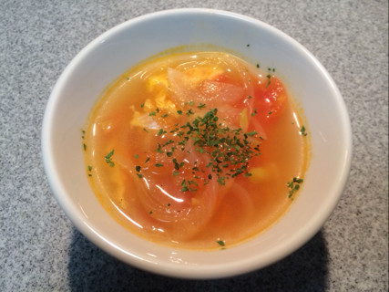 ☆簡単！トマトとタマネギの卵スープ☆の画像