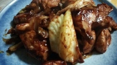 鶏肉とｷｬﾍﾞﾂの甜麺醤炒めの写真