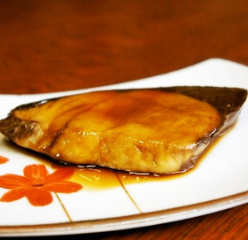こってり美味しい♡甘辛醤油のぶりの煮つけ